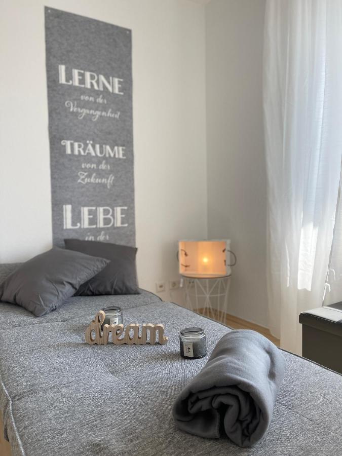 Penthouse - 3 Schlafzimmer- Sonnige Dachterrasse -Whirlpool & Alpenblick - Perfekt Fuer Romantik Oder Familienurlaub Mit Kind, Hund Willkommen - By Ferienwohnenamsee - 위버링겐 외부 사진